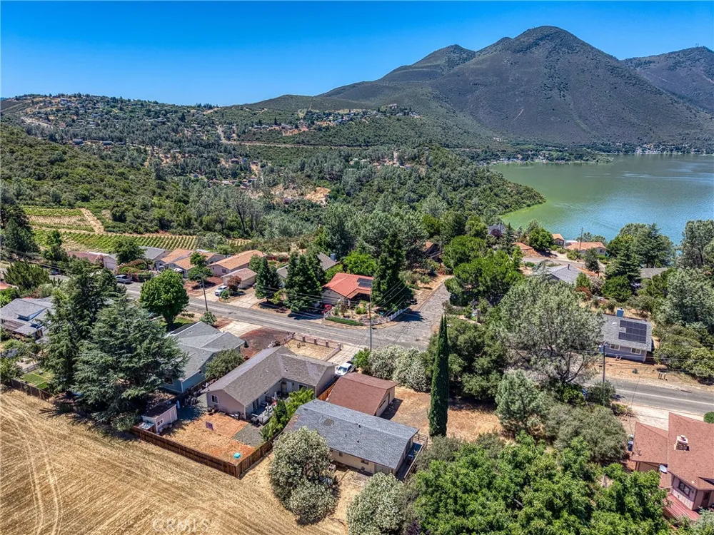 4718 Hawaina Way Kelseyville, CA 95451