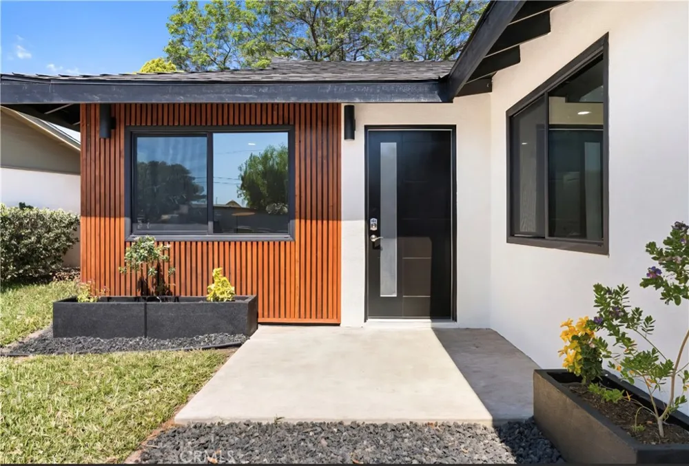 3246 Muscatel Rosemead, CA 91770