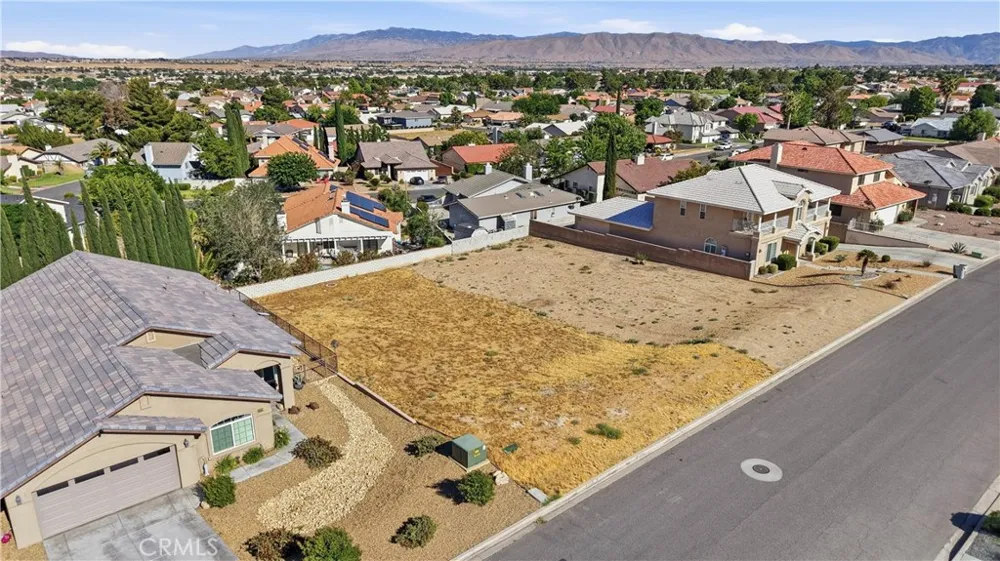 13145 Autumn Leaves Victorville, CA 92395