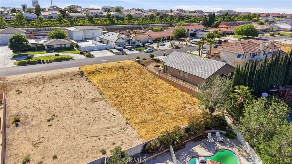 13145 Autumn Leaves Victorville, CA 92395