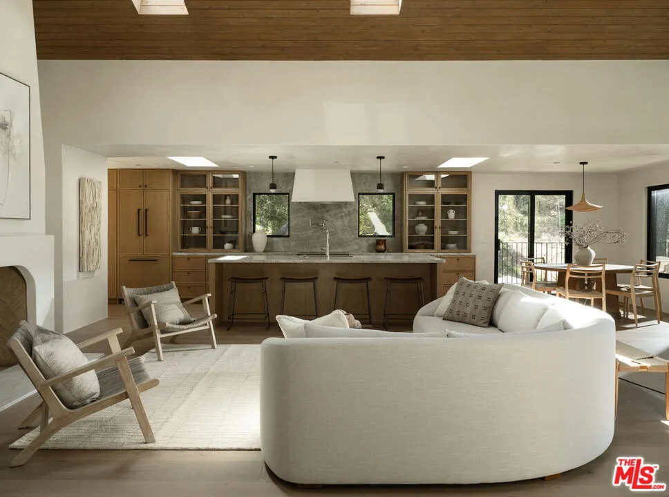 1590 San Roque Road Santa Barbara, CA 93105