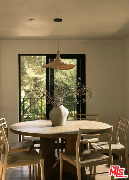 1590 San Roque Road Santa Barbara, CA 93105