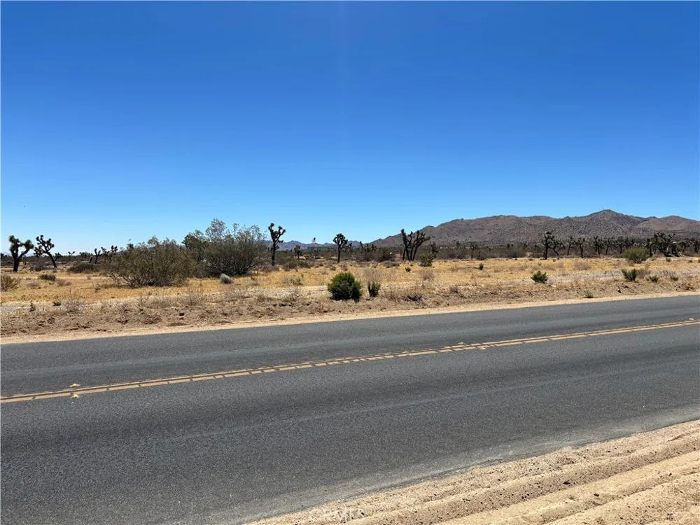 4321 Avalon Avenue Yucca Valley, CA 92284