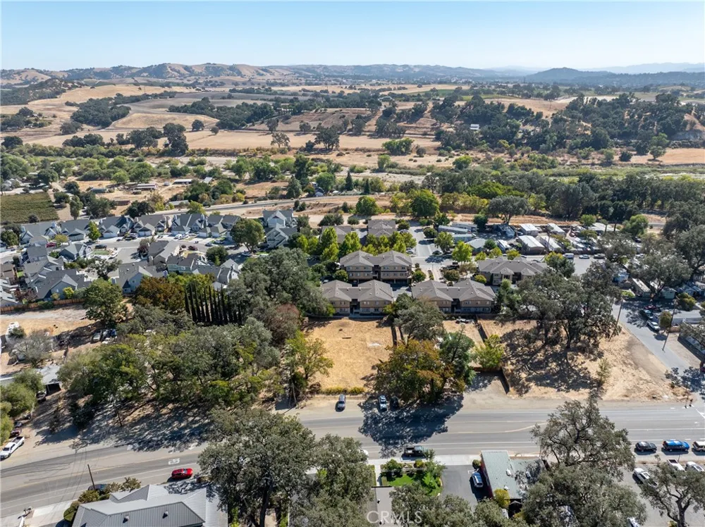 93 S Main Street Templeton, CA 93465