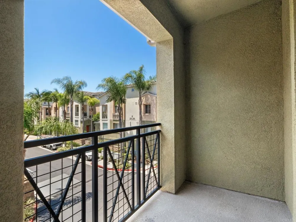 8877 Tribeca Circle San Diego, CA 92123