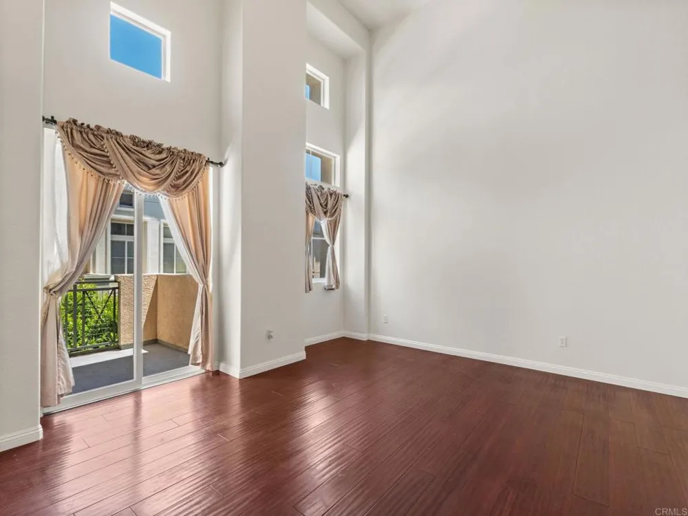 8877 Tribeca Circle San Diego, CA 92123