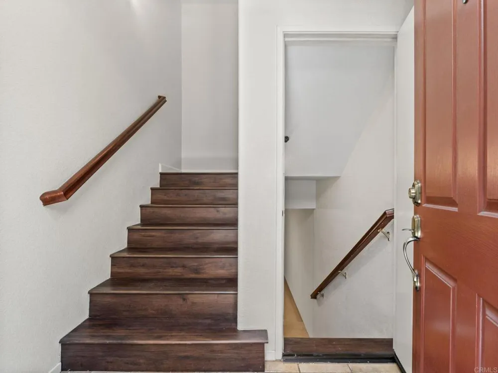 8877 Tribeca Circle San Diego, CA 92123
