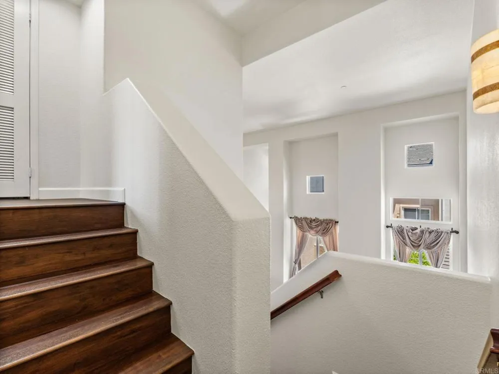 8877 Tribeca Circle San Diego, CA 92123