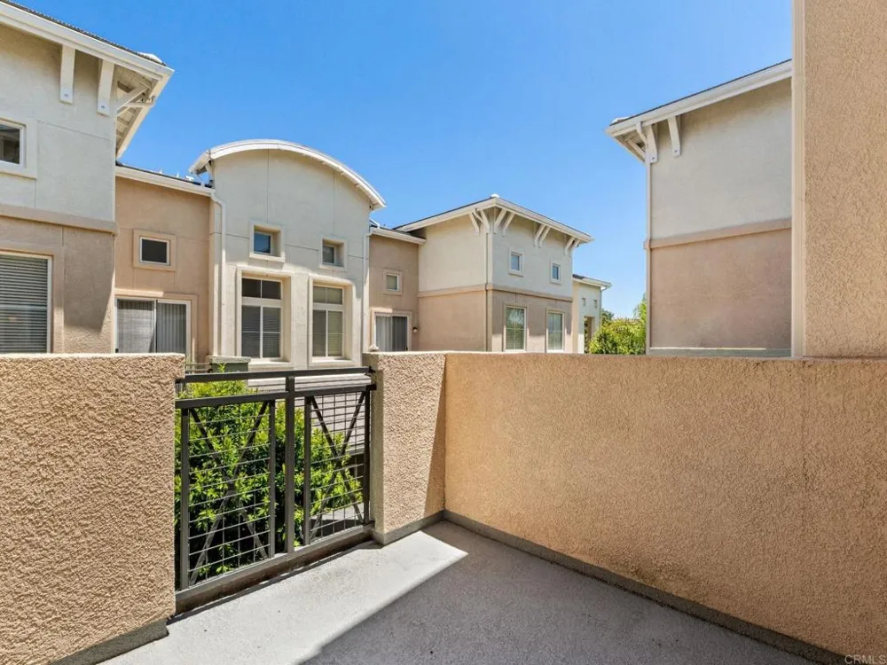 8877 Tribeca Circle San Diego, CA 92123
