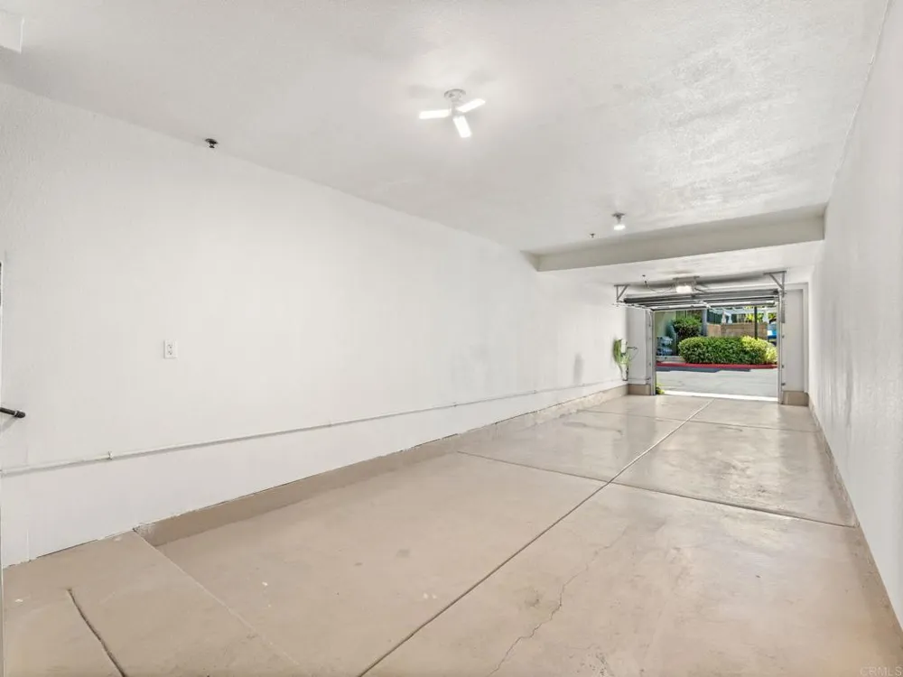 8877 Tribeca Circle San Diego, CA 92123