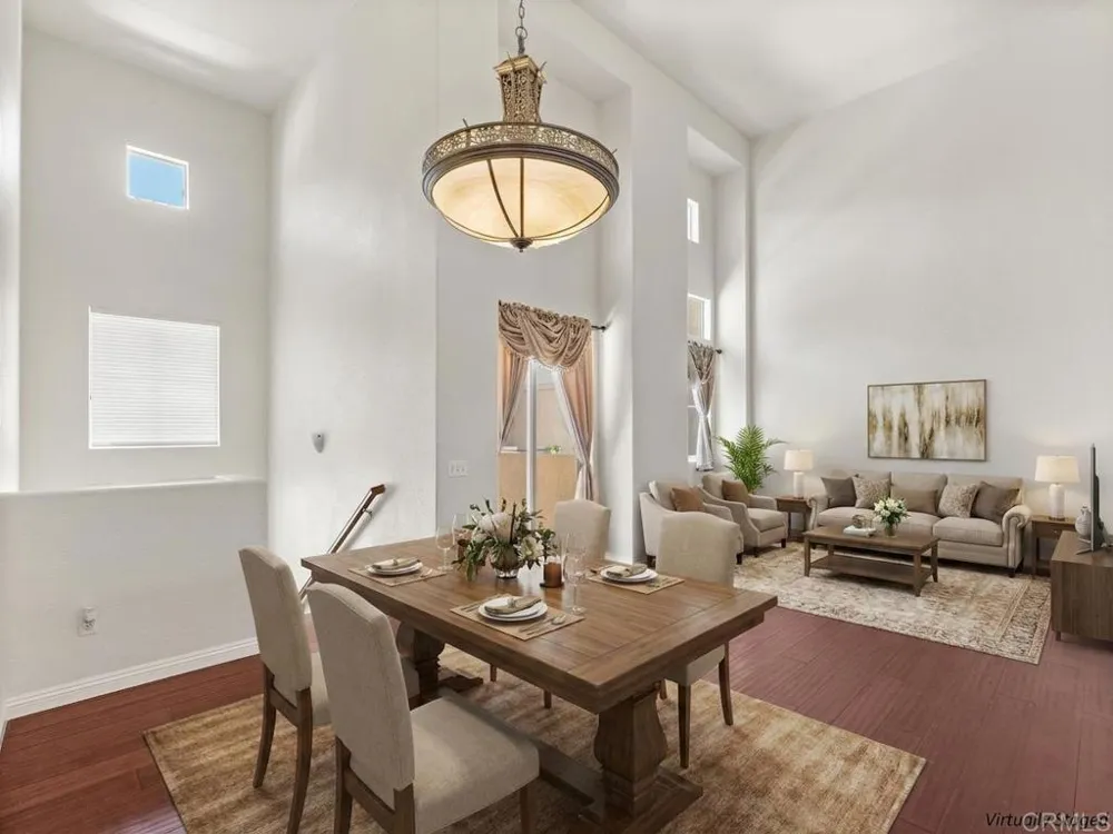 8877 Tribeca Circle San Diego, CA 92123