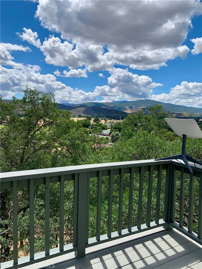 18076 Vista Point Ct Hidden Valley Lake, CA 95467