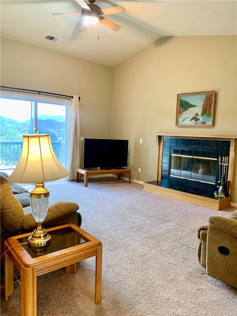 18076 Vista Point Ct Hidden Valley Lake, CA 95467