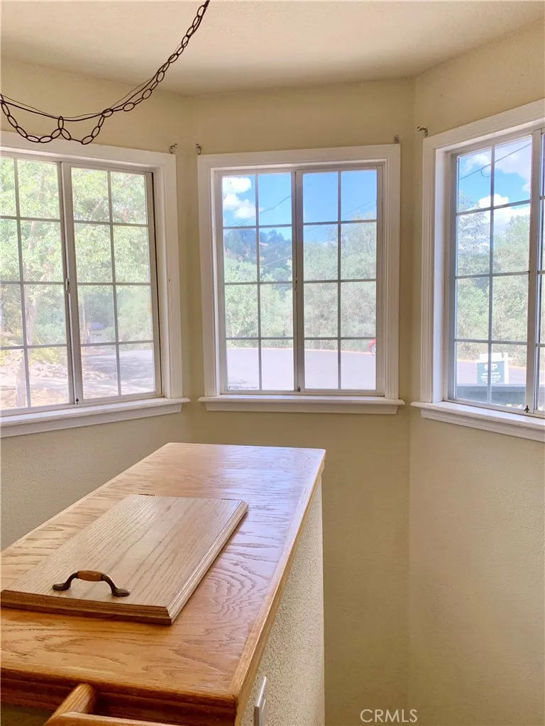 18076 Vista Point Ct Hidden Valley Lake, CA 95467