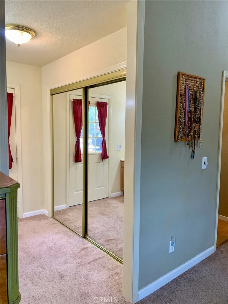 18076 Vista Point Ct Hidden Valley Lake, CA 95467