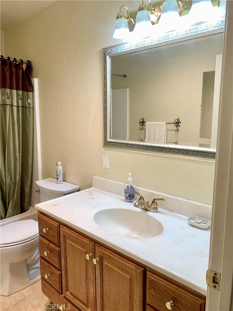 18076 Vista Point Ct Hidden Valley Lake, CA 95467