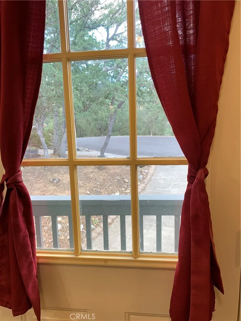 18076 Vista Point Ct Hidden Valley Lake, CA 95467
