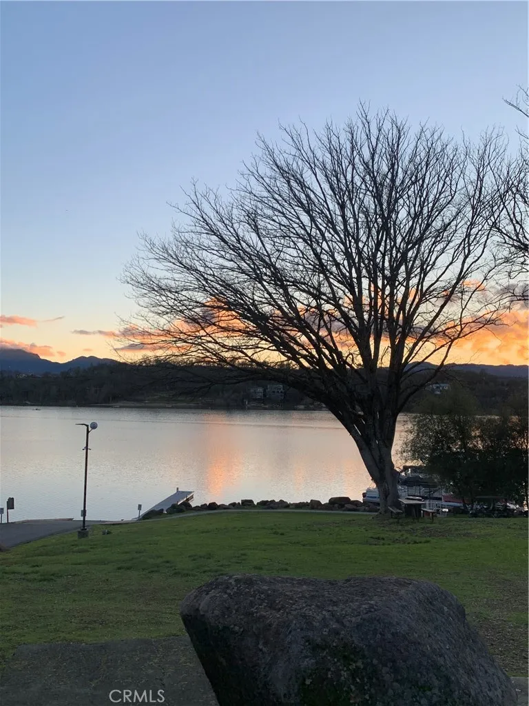 18076 Vista Point Ct Hidden Valley Lake, CA 95467