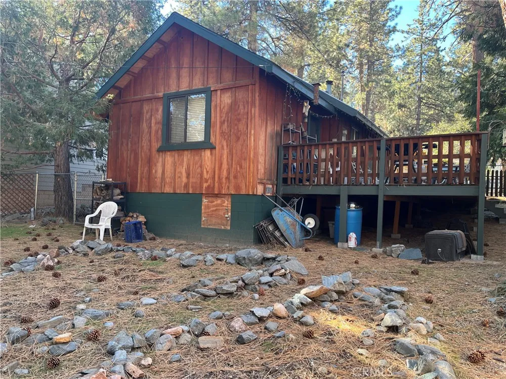 1366 Laura Wrightwood, CA 92397