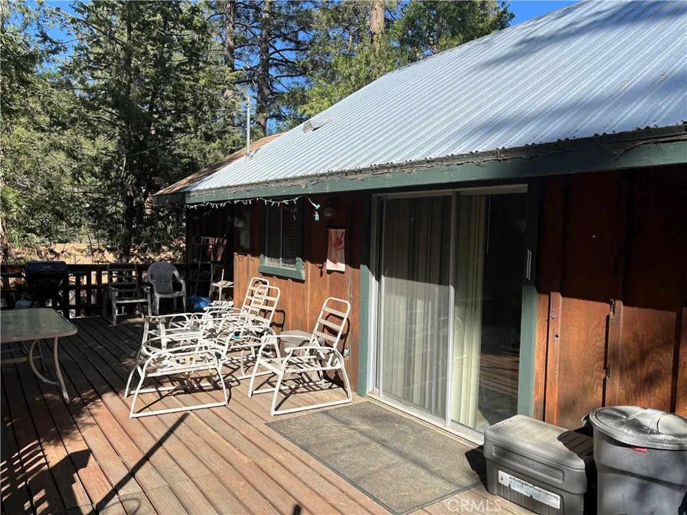 1366 Laura Wrightwood, CA 92397