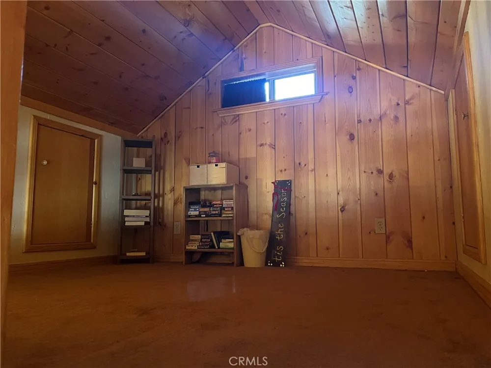 1366 Laura Wrightwood, CA 92397