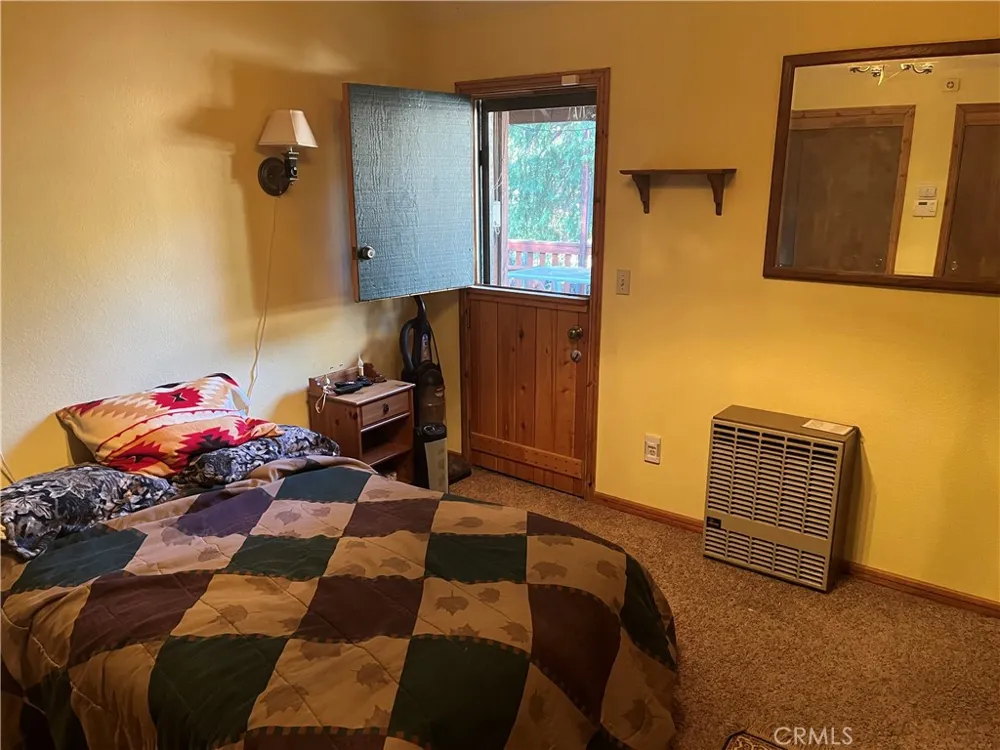 1366 Laura Wrightwood, CA 92397