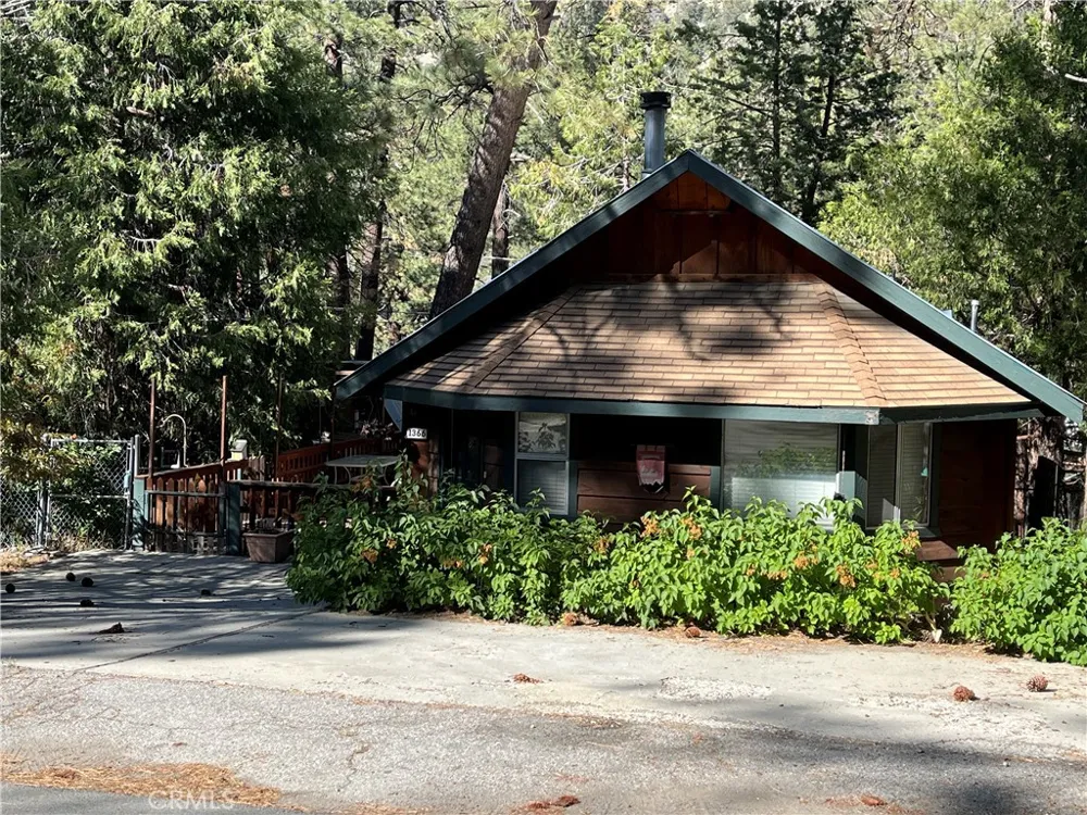 1366 Laura Wrightwood, CA 92397