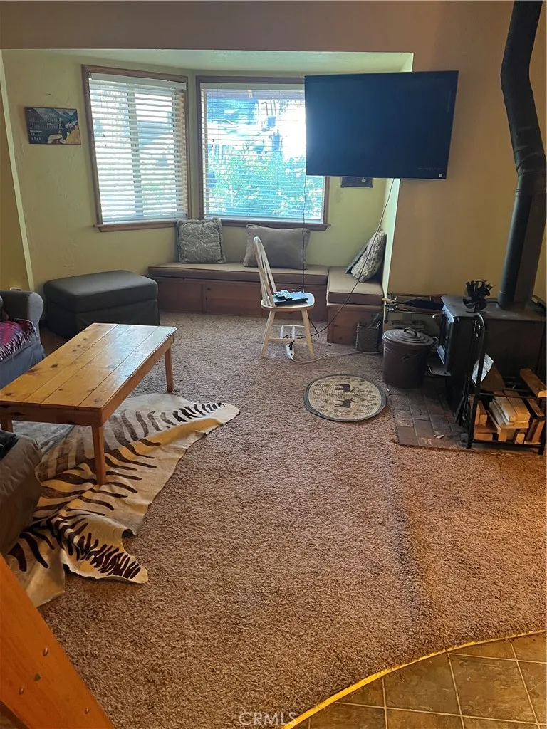 1366 Laura Wrightwood, CA 92397