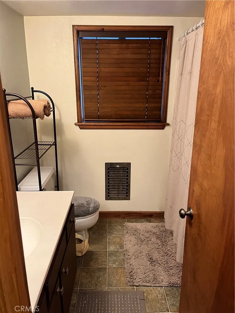 1366 Laura Wrightwood, CA 92397
