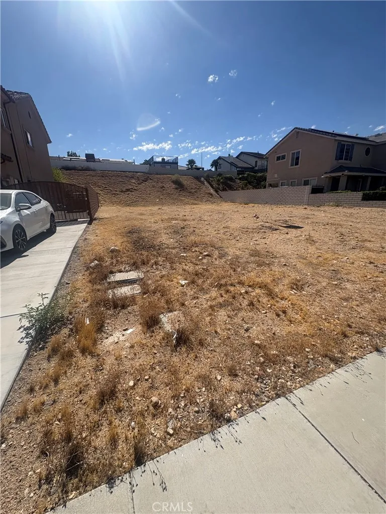 13040 Candleberry Victorville, CA 92395
