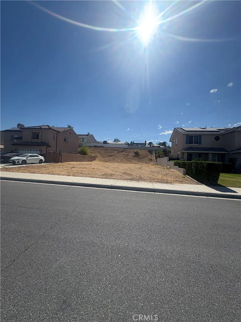 13040 Candleberry Victorville, CA 92395