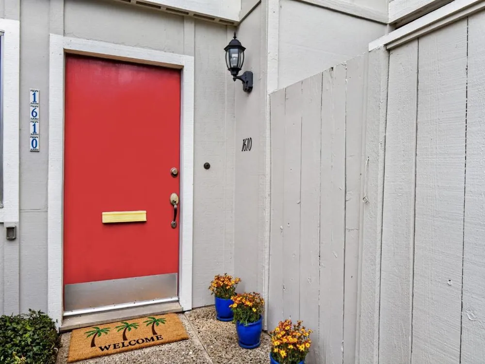 1610 Dolphin Drive Aptos, CA 95003