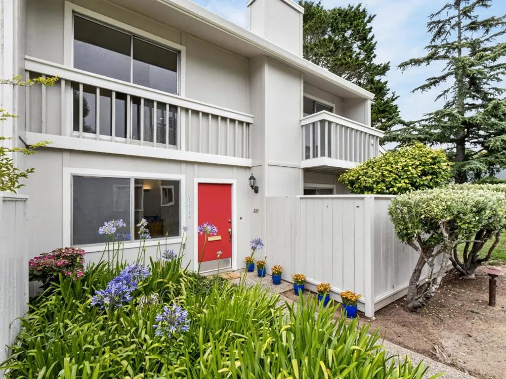 1610 Dolphin Drive Aptos, CA 95003
