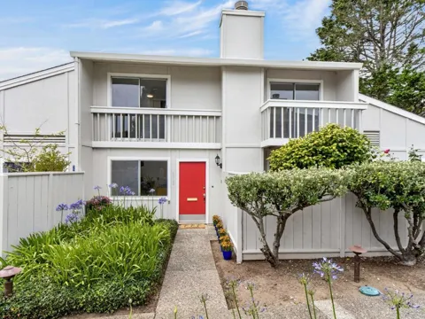 1610 Dolphin Drive