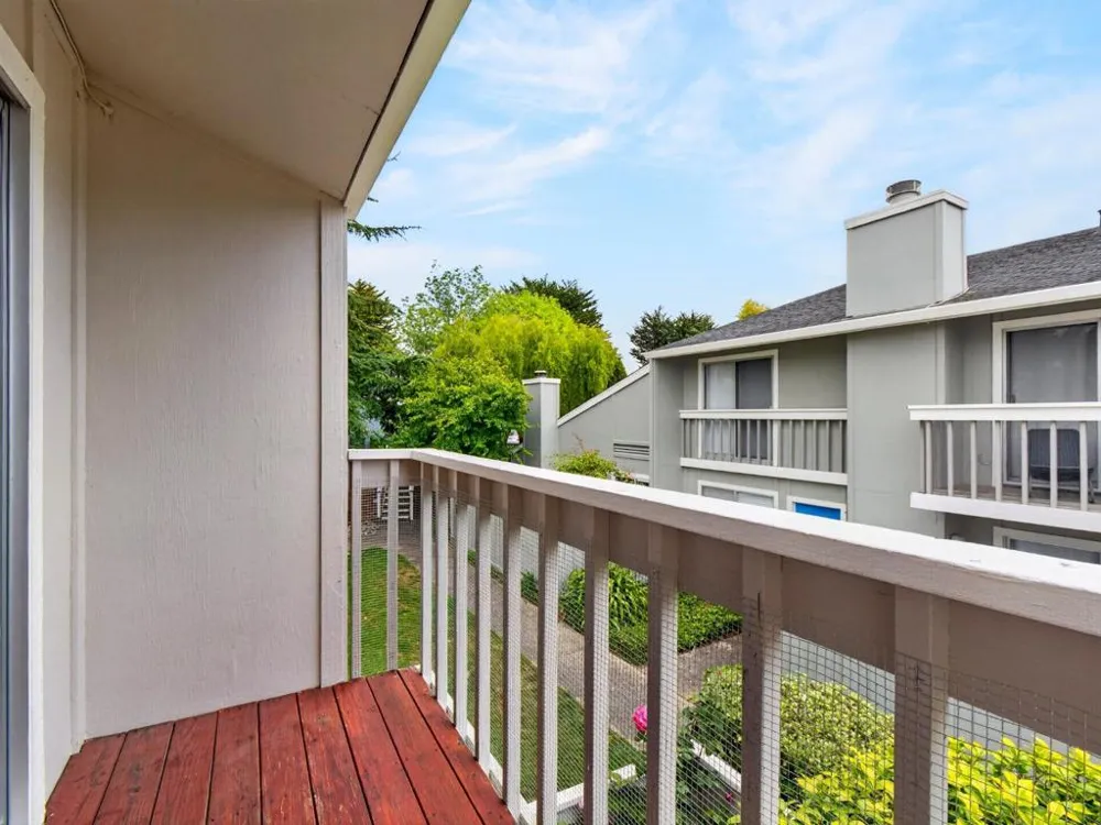 1610 Dolphin Drive Aptos, CA 95003