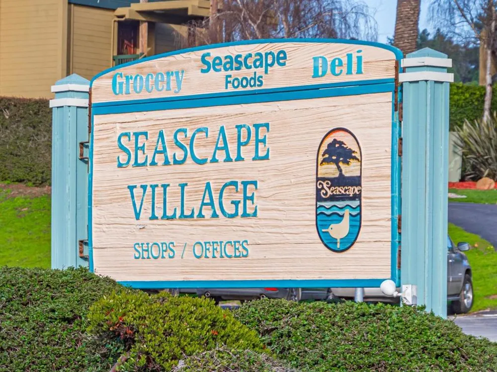 1610 Dolphin Drive Aptos, CA 95003