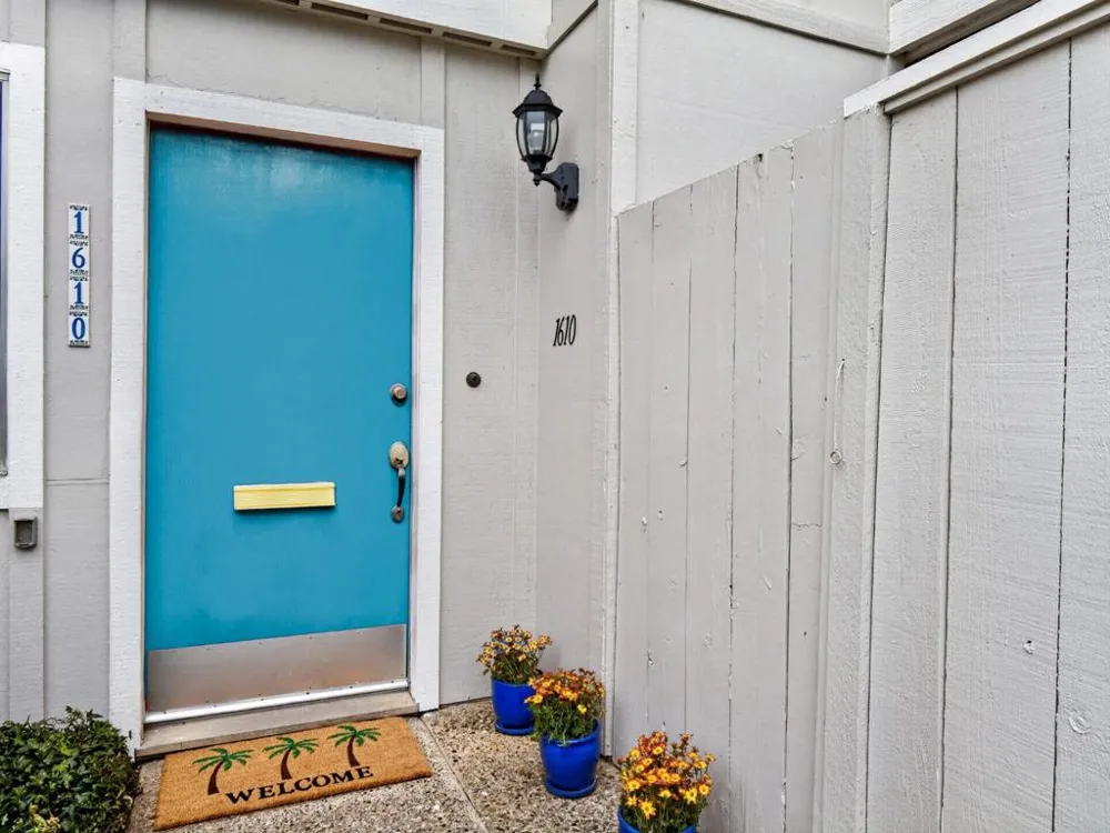 1610 Dolphin Drive Aptos, CA 95003