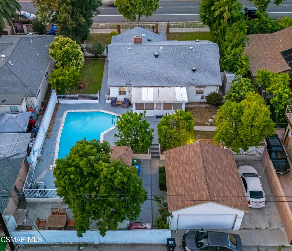 20428 Roscoe Boulevard Winnetka, CA 91306