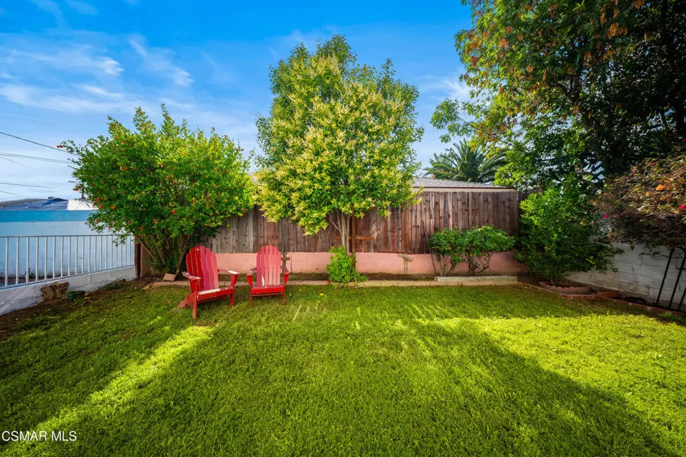 20428 Roscoe Boulevard Winnetka, CA 91306