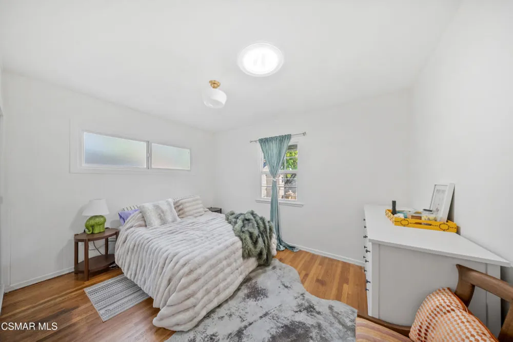 20428 Roscoe Boulevard Winnetka, CA 91306