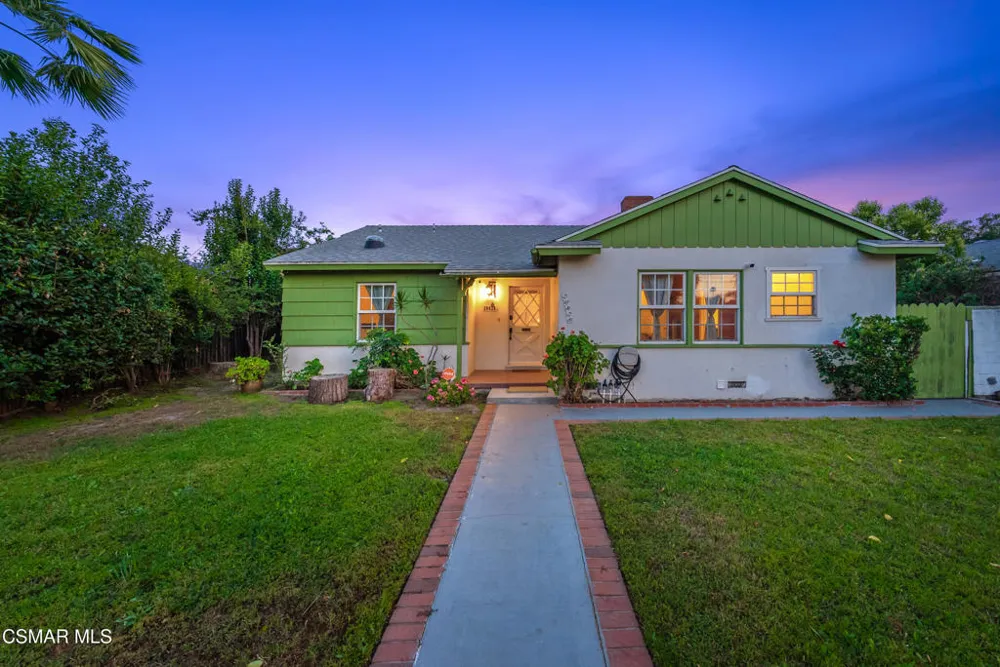 20428 Roscoe Boulevard Winnetka, CA 91306
