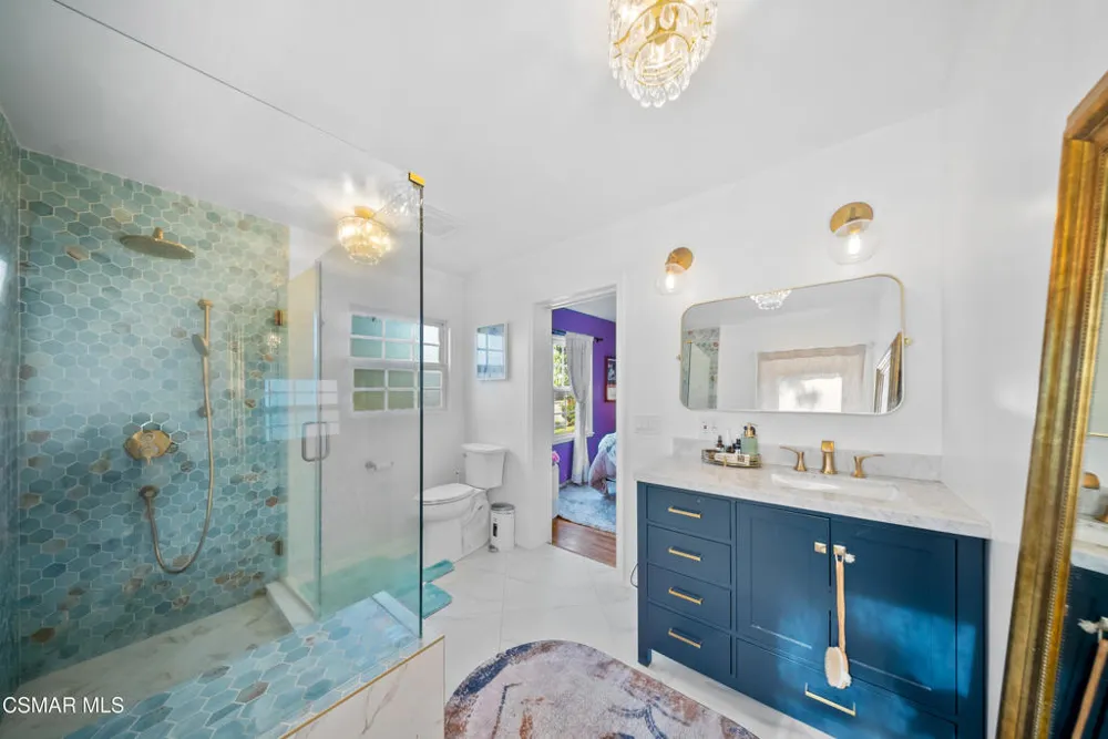 20428 Roscoe Boulevard Winnetka, CA 91306