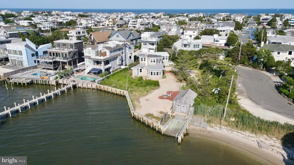 8202 BAY TERRACE Harvey Cedars, NJ 08008