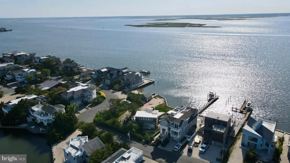 8202 BAY TERRACE Harvey Cedars, NJ 08008