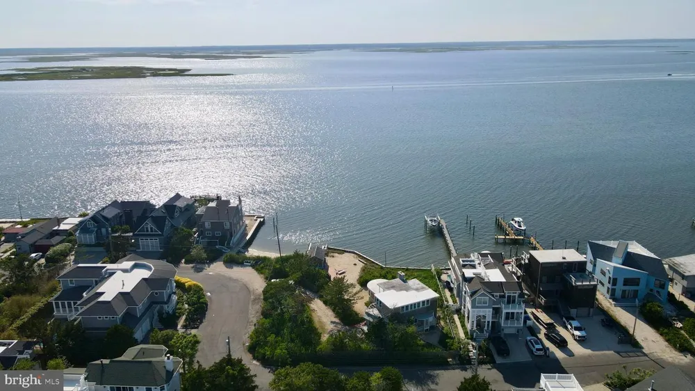 8202 BAY TERRACE Harvey Cedars, NJ 08008