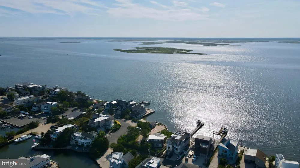 8202 BAY TERRACE Harvey Cedars, NJ 08008
