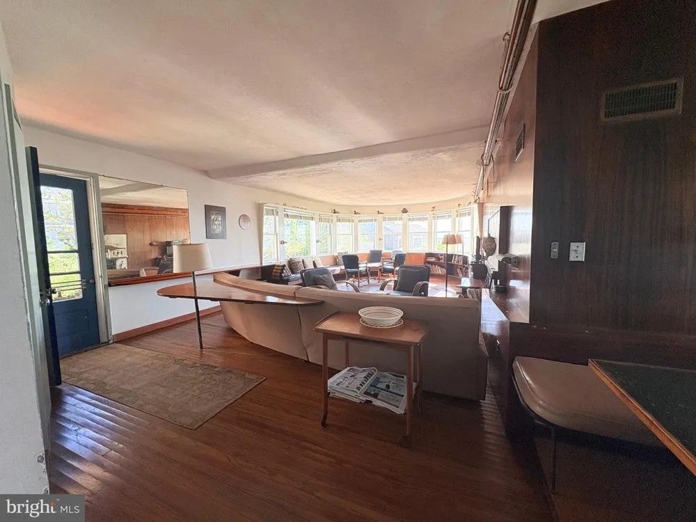 8202 BAY TERRACE Harvey Cedars, NJ 08008
