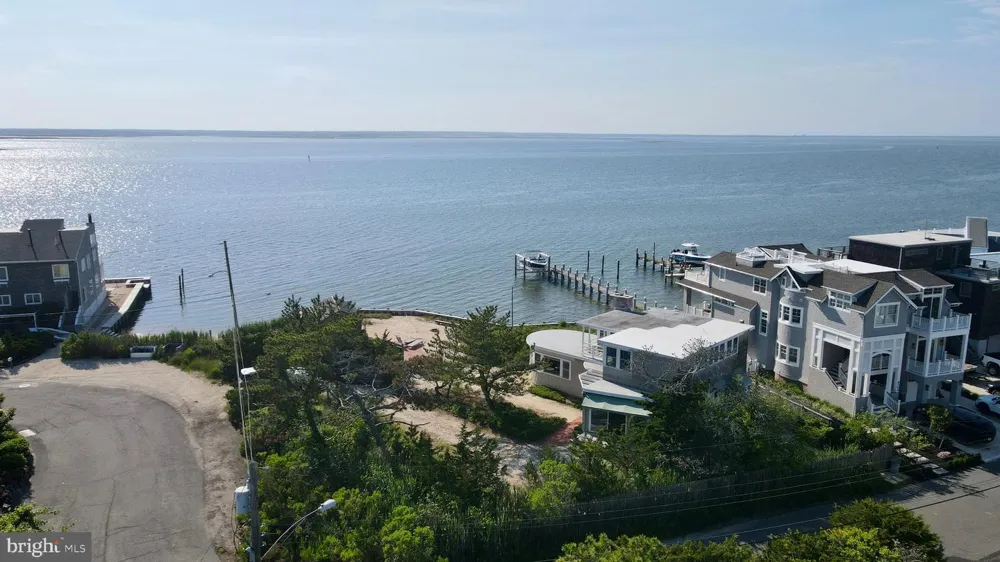 8202 BAY TERRACE Harvey Cedars, NJ 08008