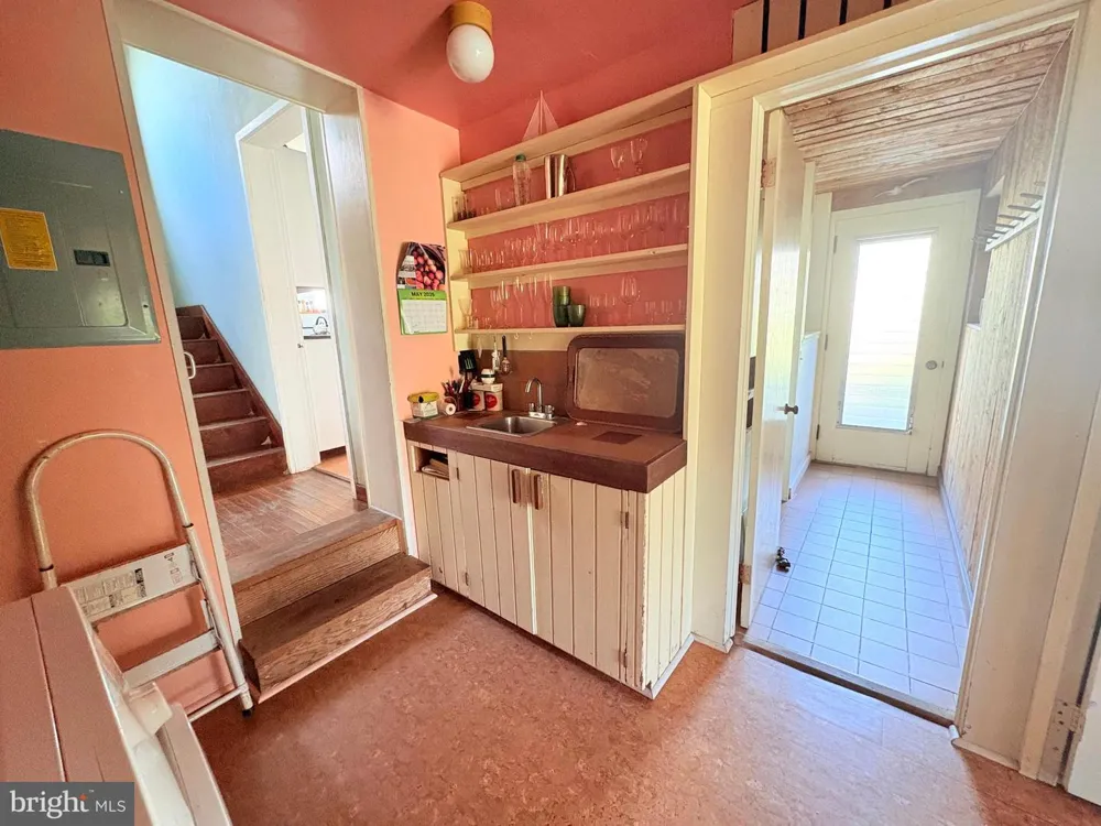 8202 BAY TERRACE Harvey Cedars, NJ 08008