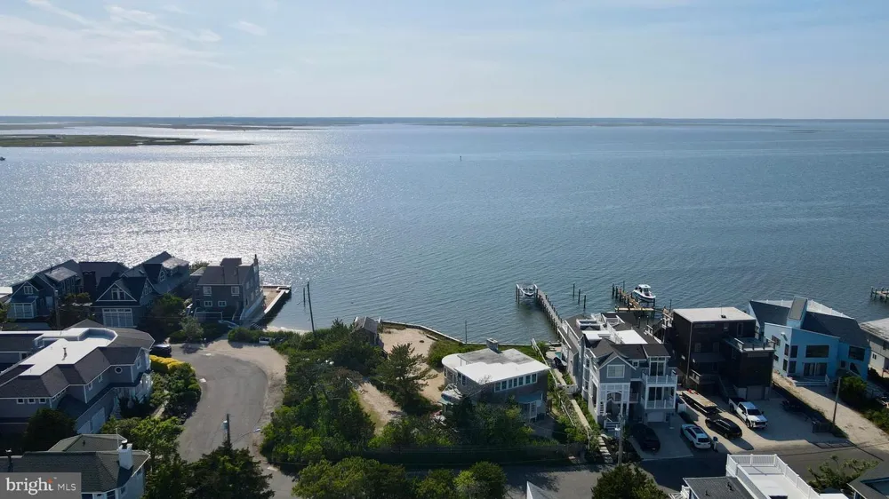 8202 BAY TERRACE Harvey Cedars, NJ 08008